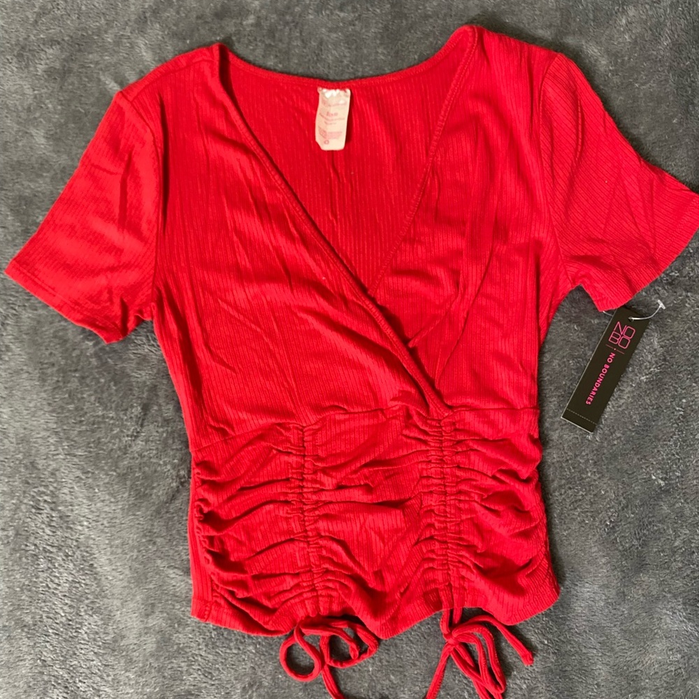 No Boundaries Red Top